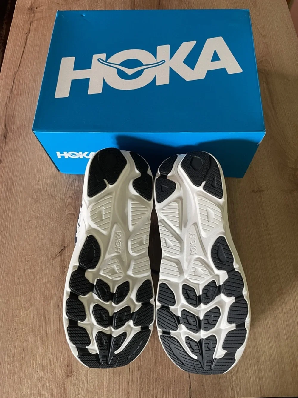 HOKA Clifton 10 Men’s 13W - Picture 4 of 7